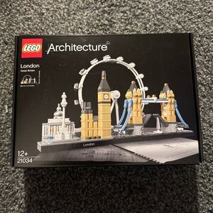 Lego Architecture London (NWOT)